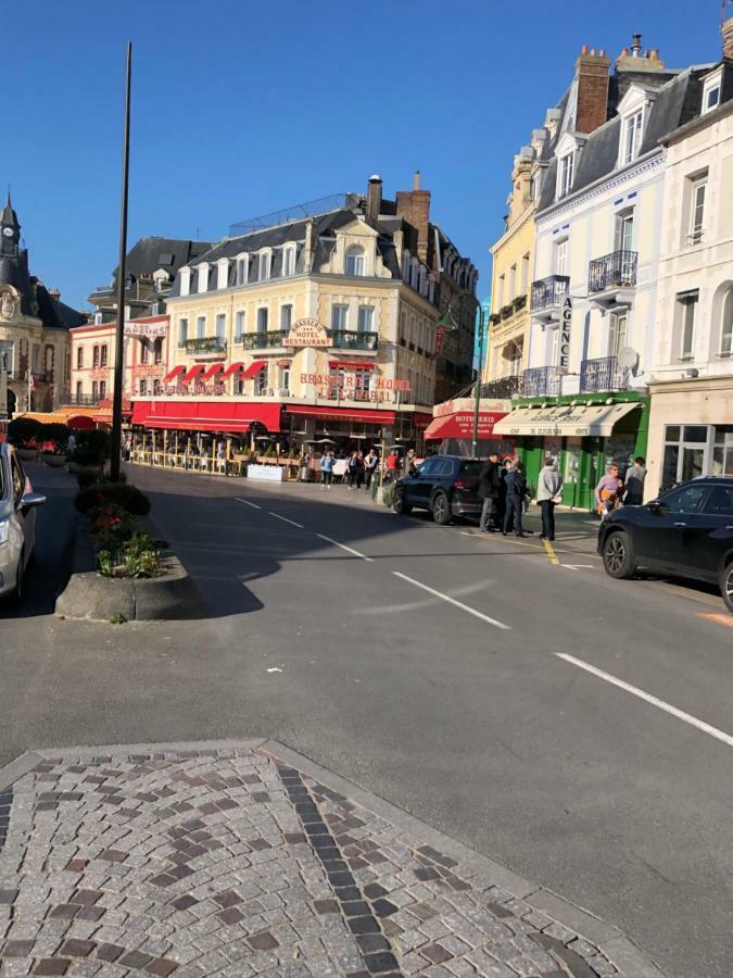 L'Etoile De Trouville Eksteriør billede